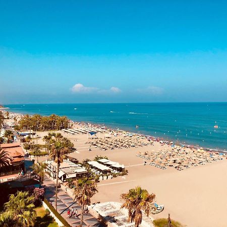 La Carihuela - Apartamento De 3 Dormitorios -A 300Mtrs De La Playa Torremolinos Luaran gambar