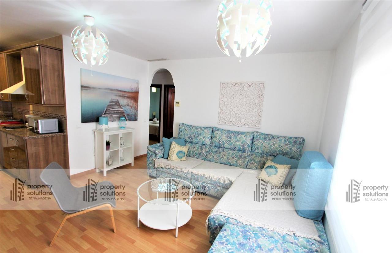 La Carihuela - Apartamento De 3 Dormitorios -A 300Mtrs De La Playa Torremolinos Luaran gambar