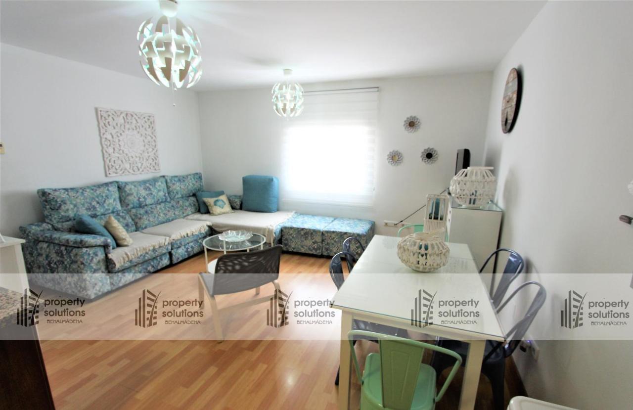 La Carihuela - Apartamento De 3 Dormitorios -A 300Mtrs De La Playa Torremolinos Luaran gambar