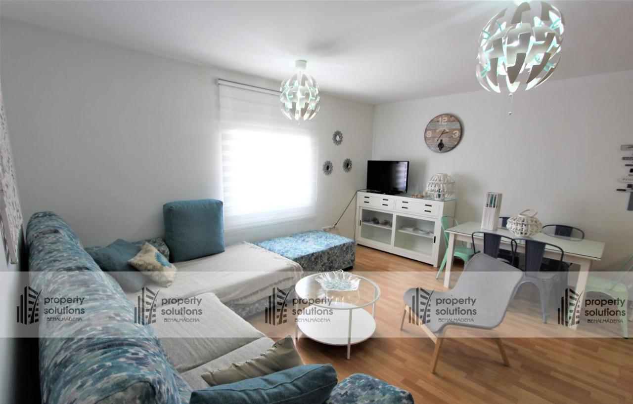 La Carihuela - Apartamento De 3 Dormitorios -A 300Mtrs De La Playa Torremolinos Luaran gambar