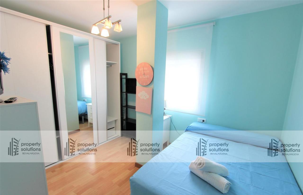 La Carihuela - Apartamento De 3 Dormitorios -A 300Mtrs De La Playa Torremolinos Luaran gambar